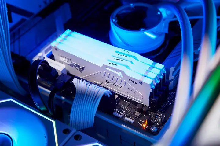 KINGSTON KF560C36BWE2AK2-32 RGB (2X16GO DDR5 6000 PC48000)## 