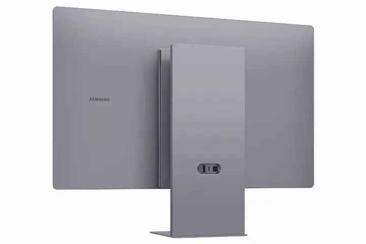 SAMSUNG SMART 32 4K OLED/165HZ/WEBCAM/USB-C/TIZEN/G-SYNC 