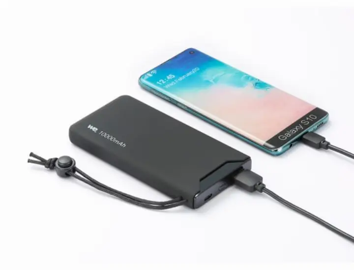 WE EXTERNE 20000MAH 3 PORTS - 1 PORT USB C/2 USB A 