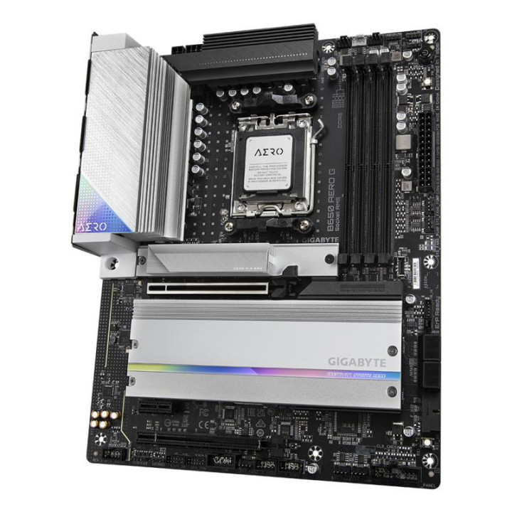 GIGABYTE B650 AERO G O 