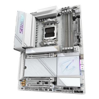 GIGABYTE X870E AORUS PRO ICE 