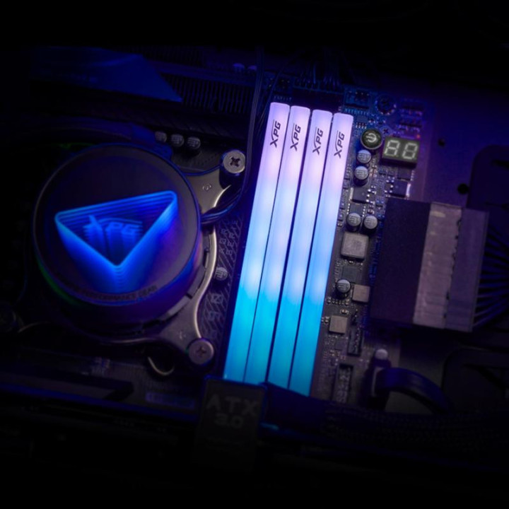 XPG LANCER BLADE RGB V MODULE DE MEMOIRE 32 GO 2 X 16 GO DDR5 288-PIN DIMM 