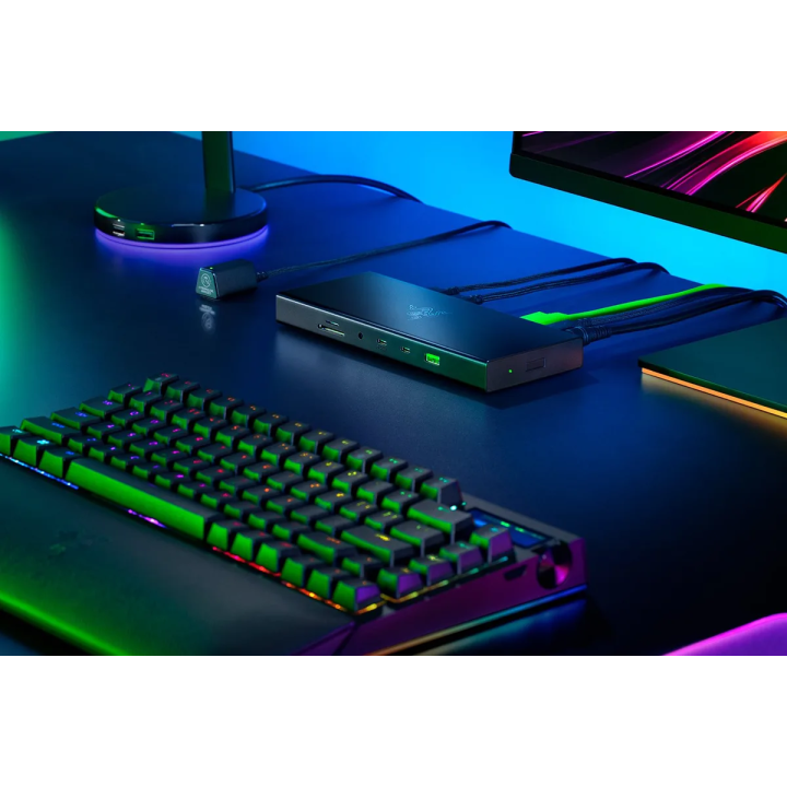 Razer USB 4 DOCK - NOIR USB-C/14 PORTS/2 ECRANS #